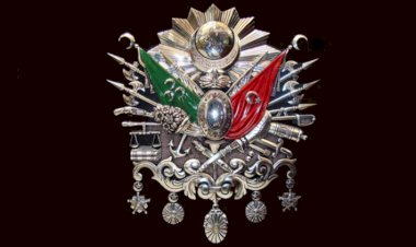 Hasta Adam Ayaklandı!